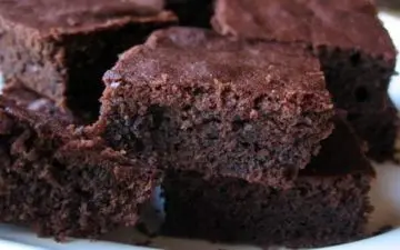 براونی | طرز تهیه براونی شکلاتی رژیمی بدون فر