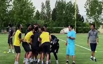 جشن تولد ویژه میلیچ در تمرین استقلال
