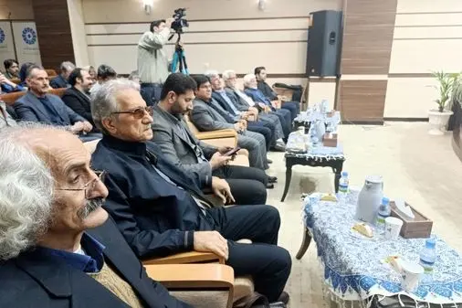 برگزاری نشست ادبی و گرامیداشت یاد و خاطره استاد «محمدجواد محبت» در قاب تصویر 



