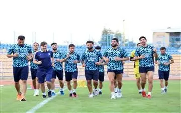 گل‌گهر از استقلال،پرسپولیس بازیکن نمی‌گیرد
