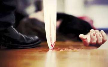 قتل مادر به دلیل ازدواج؛ پسر در دادگاه: وقتی گفت ازدواج کردم، با چاقو به جانش افتادم