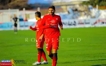 مدافع مورد نظر پرسپولیس:با محمد انصاری مشورت می‌کنم/ ان شالله با سپیدرود به لیگ برتر صعود کنیم