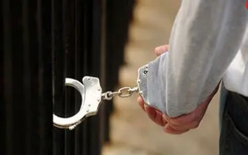 آبروی 3 دختر فیروزآبادی در شهر رفت+جزئیات