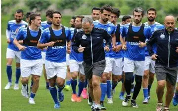 دو استقلالی در معرض آوارگی/ شعبه دوم مدرسه پیرمردها در تیم منصوریان!