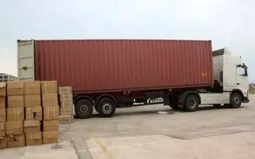 کشف ۱۰ تن کارتن قاچاق مخصوص پیتزا در مرز پرویزخان