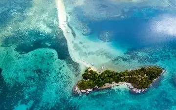  عکس منتخب نشنال جئوگرافیک | جزیره عجیبی که به شکل مار است