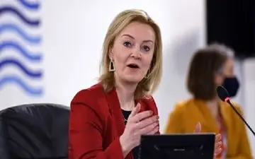 وزیر خارجه انگلیس: تحریم‌ها علیه تاجران روس را لغو نمی‌کنیم