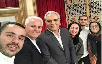 سلفی جالب خانواده فرشاد پیوس در دورهمی مهران مدیری (عکس)
