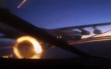 سوخت‌گیری بمب‌افکن‌ های روسی در آسمان