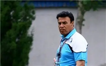  مظلومی از استقلال شکایت می کند؟