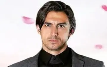 گلر شماره یک آبی پوشان  داغدار شد