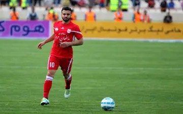شکایت از بازیکن قرمزپوش رد شد