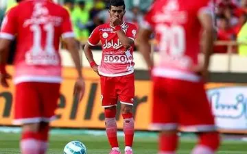 قدم بزرگ آبی‌ها برای ترکاندن بمب جذاب/ رضاییان: بعد بازی تیم ملی به پیشنهاد استقلال پاسخ می‌دهم