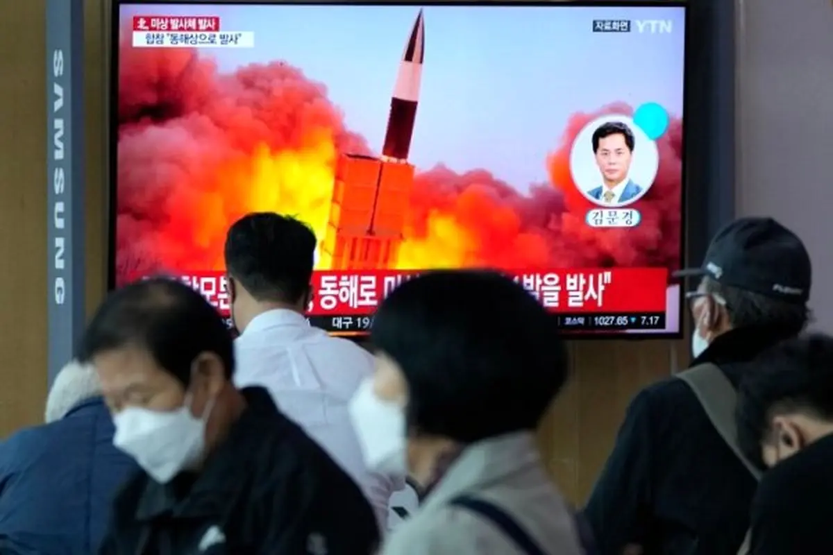 همزمان با تحرکات آمریکا؛ کره شمالی دو موشک بالستیک جدید شلیک کرد 