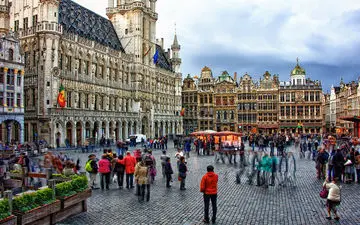 گردش در جاهای دیدنی بلژیک