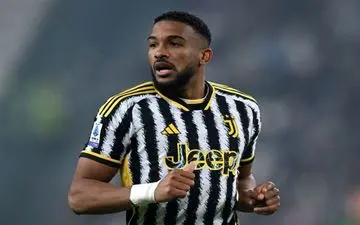  منچستریونایتد آماده فعال کردن بند فسخ مدافع یوونتوس 