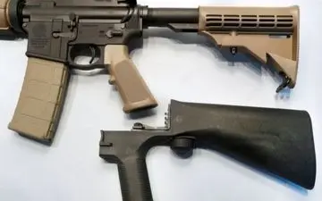 ترامپ در پی ممنوع کردن وسیله‌ای که سلاح‌های نیمه‌خودکار را تقویت می‌کند