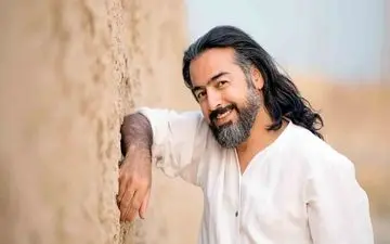 پرواز همای به دلیل کرونا در بیمارستان بستری شد