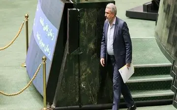 پایان کار فاطمی امین در وزارت صمت | مافیای خودرو قربانی گرفت