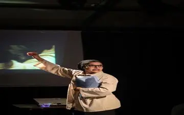 تمدید اجرای نمایش «غول جوجه‌تیغی» در عمارت هما