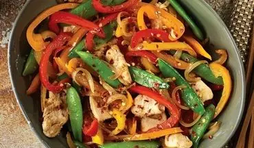 طرز تهیه خوراک مرغ و سبزیجات – غذایی سالم و مقوی برای وعده شام