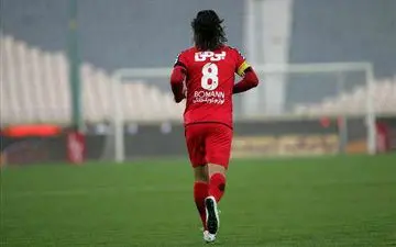 جادوگر در پی تکمیل کادر فنی نفت؛ سرخابی ها در زیر یک سقف