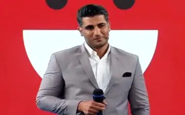 تقلید جالب سبک خوانندگان مطرح پاپ کشورمان توسط شهاب مظفری + فیلم