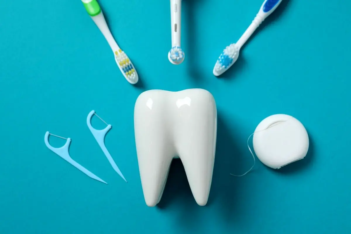 بهترین زمان برای اثر بخشی مسواک و نخ دندان !