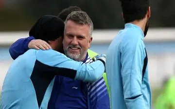 باشگاه استقلال از  مربی خود شکایت کرد