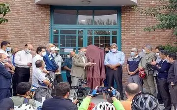 تمبر اختصاصی «شهردار دوچرخه سوار» رونمایی شد