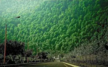 نمک آبرود از مقاصد اصلی طبیعت گردی ایران