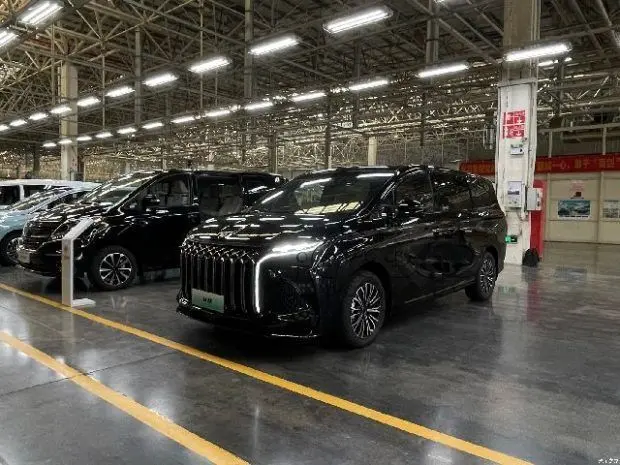 خودرو دانگ فنگ فورتینگ وی 9