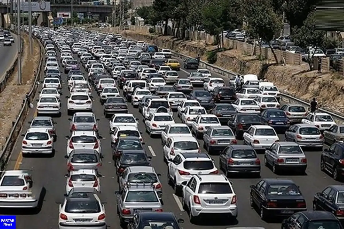 ترافیک سنگین در آزادراه تهران-قزوین و ترافیک نیمه سنگین در محور شهریار
