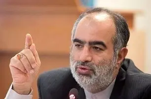 حسام‌الدین آشنا: ایران، اسلام و جمهوریت در تقابل نیستند؛ خیانت آنجاست که این سه را روبه‌روی هم قرار می‌دهند + ویدئو