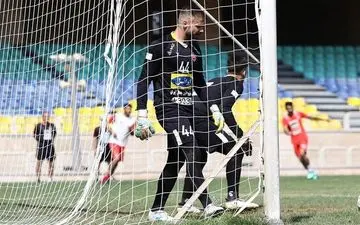 دروازه بان کروات پرسپولیس مهاجم شد