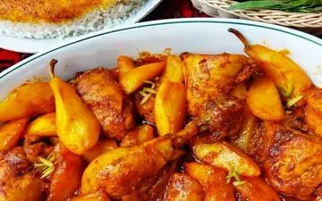 طرز تهیه خورش گلابی مجلسی | غذای خاص و خوش‌عطر با طعمی متفاوت و بی‌نظیر