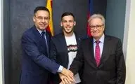 بارسلونا قرارداد کارلس پرز را تا 2022 تمدید کرد