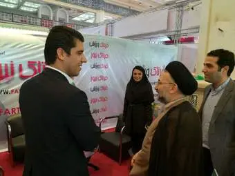 گزارش تصویری از بازدید حجت الاسلام سید محمد علی ابطحی از غرفه فرتاک نیوز