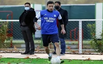 عاشوری: پرسپولیس خوش‌شانس بود/ گل‌گهر تا الان هم کار بزرگی کرده است