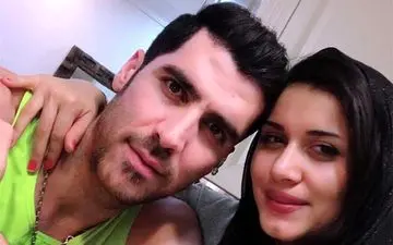 ملی‌پوش ایران و همسرش در آغوش یکدیگر! + عکس