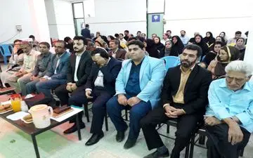 اهدا 160 بیمه نامه معرفی به تامین اجتماعی هنرمندان به روایت تصویر 