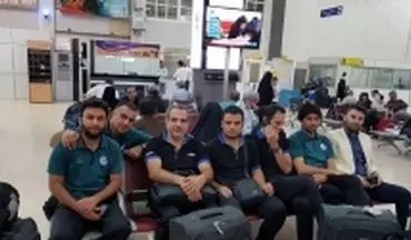 بازیکنان استقلال خوزستان چک گرفتند / بحران حل شد، آبروریزی ملی منتفی!