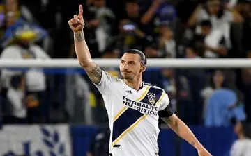 ابراهیموویچ: من اینجا هستم تا به همه نشان دهم که فوتبال یعنی چه