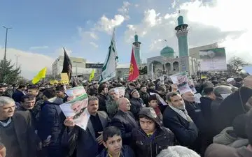 مراسم اجتماع بزرگ" سلیمانی ها"در چهار راه بسیج کرمانشاه (به روایت تصویر)