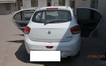 کشف ۸ کیلوگرم مواد مخدر از خودروی عبوری در میامی؛ راننده دستگیر شد