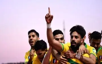 آتش نفت به جان سپاهان افتاد/ نخستین شکست زردها سنگین رقم خورد