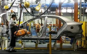 خودروسازان در حال رایزنی با شورای رقابت برای افزایش قیمت