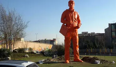 مجسمه‌های غول‌آسا در تهران چه می‌کنند؟
