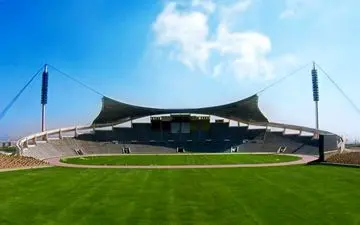 انتقاد ممنوع! تیم‌هایی که از چمن تختی گلایه کنند، میزبانی را از دست می‌دهند