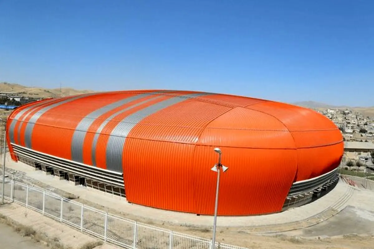 سالن ورزشی ۲۲ گولان سنندج به بهره‌برداری رسید